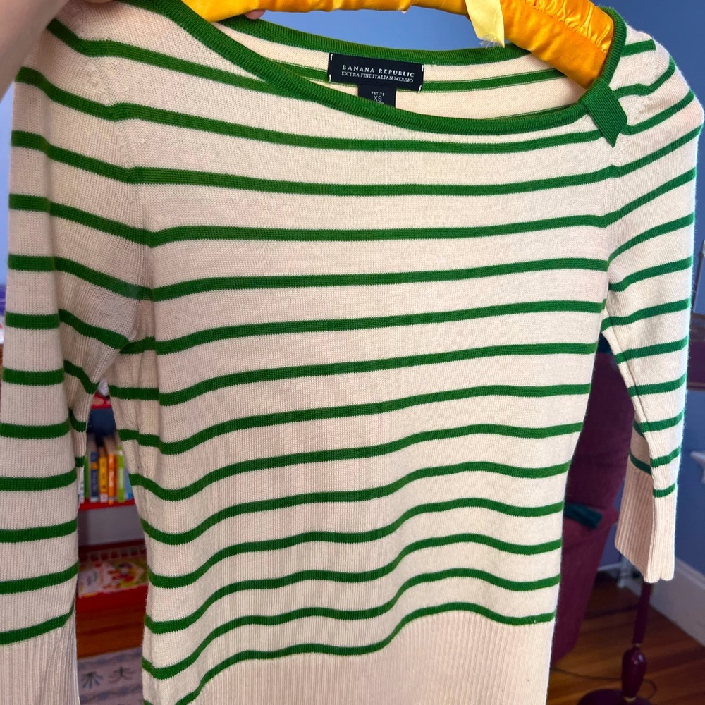 Vintage Banana Republic merino wool sweater